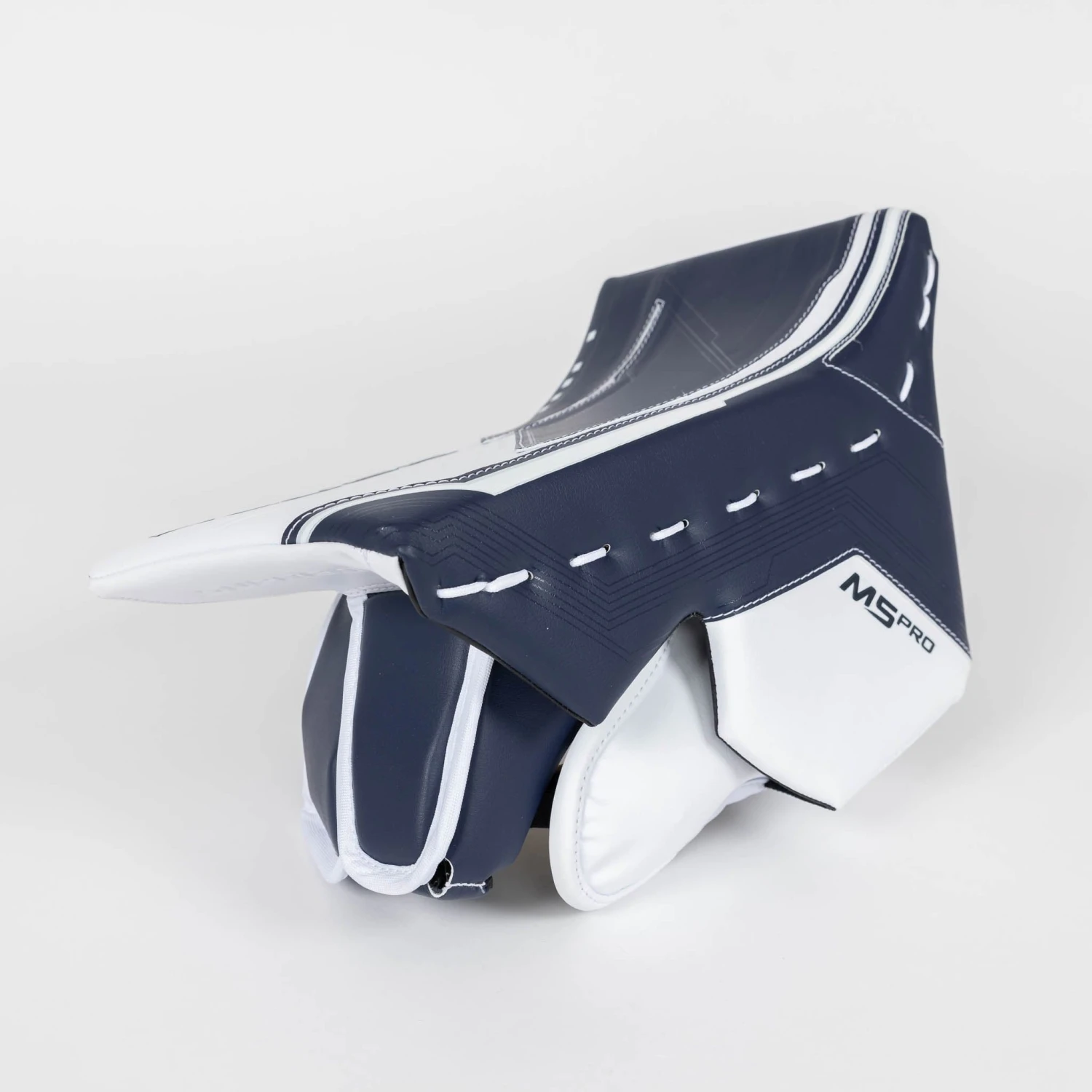 Bauer Supreme M5 Pro Intermediate Goalie Blocker 4 Bauer Supreme M5 Pro Intermediate Goalie Blocker - Image 2