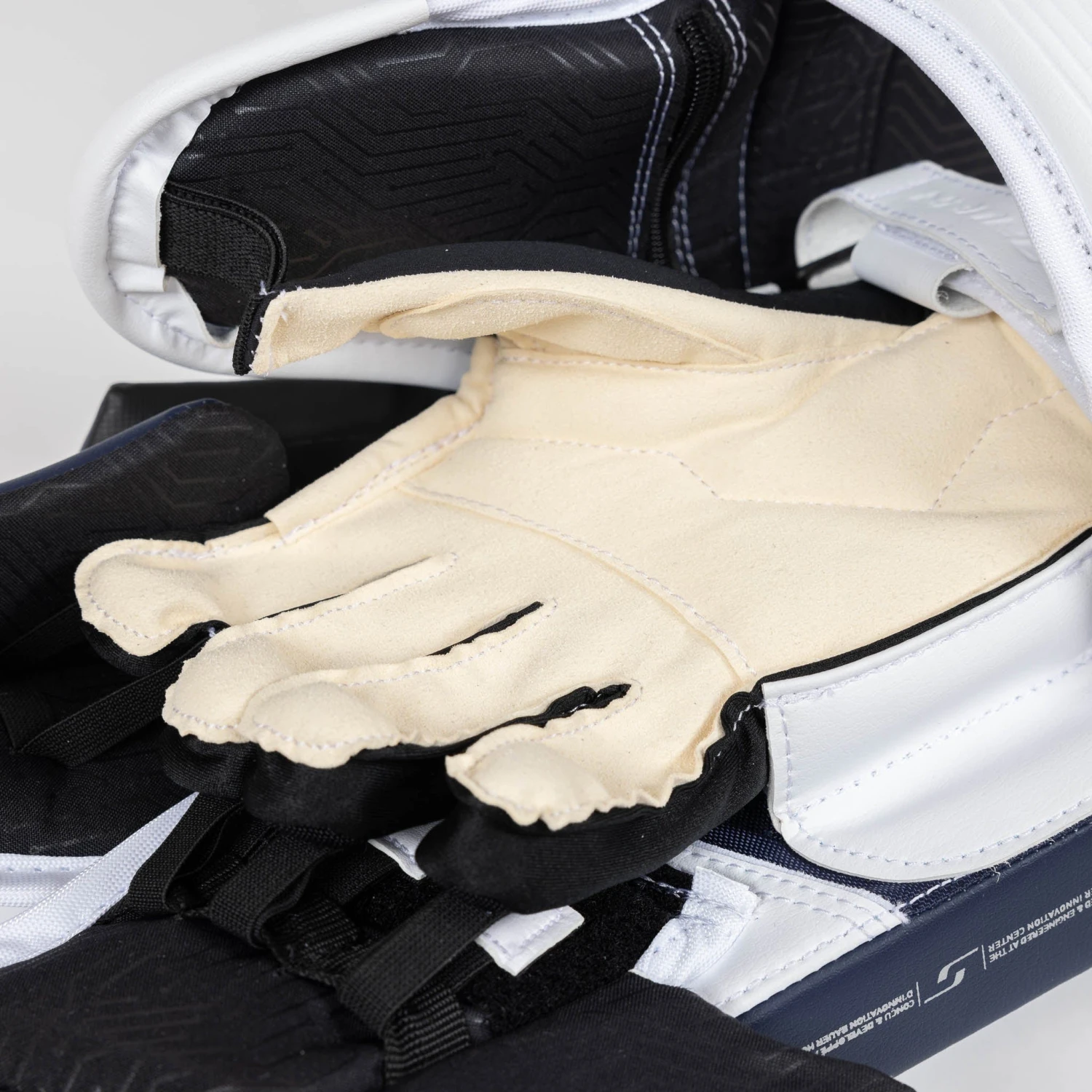 Bauer Supreme M5 Pro Intermediate Goalie Blocker 13 Bauer Supreme M5 Pro Intermediate Goalie Blocker - Image 11