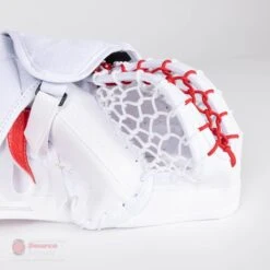 Bauer Vapor HyperLite Senior Goalie Catcher 26 Bauer Vapor HyperLite Senior Goalie Catcher -Hockey Equipment Store bauer catchers bauer vapor hyperlite senior goalie catcher 27972555112514