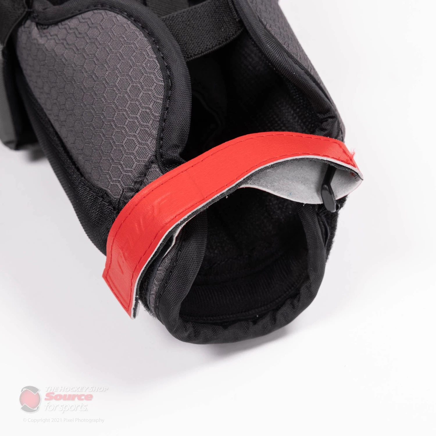 Bauer Vapor HyperLite Senior Chest & Arm Protector - Red 21 Bauer Vapor HyperLite Senior Chest & Arm Protector - Red - Image 19