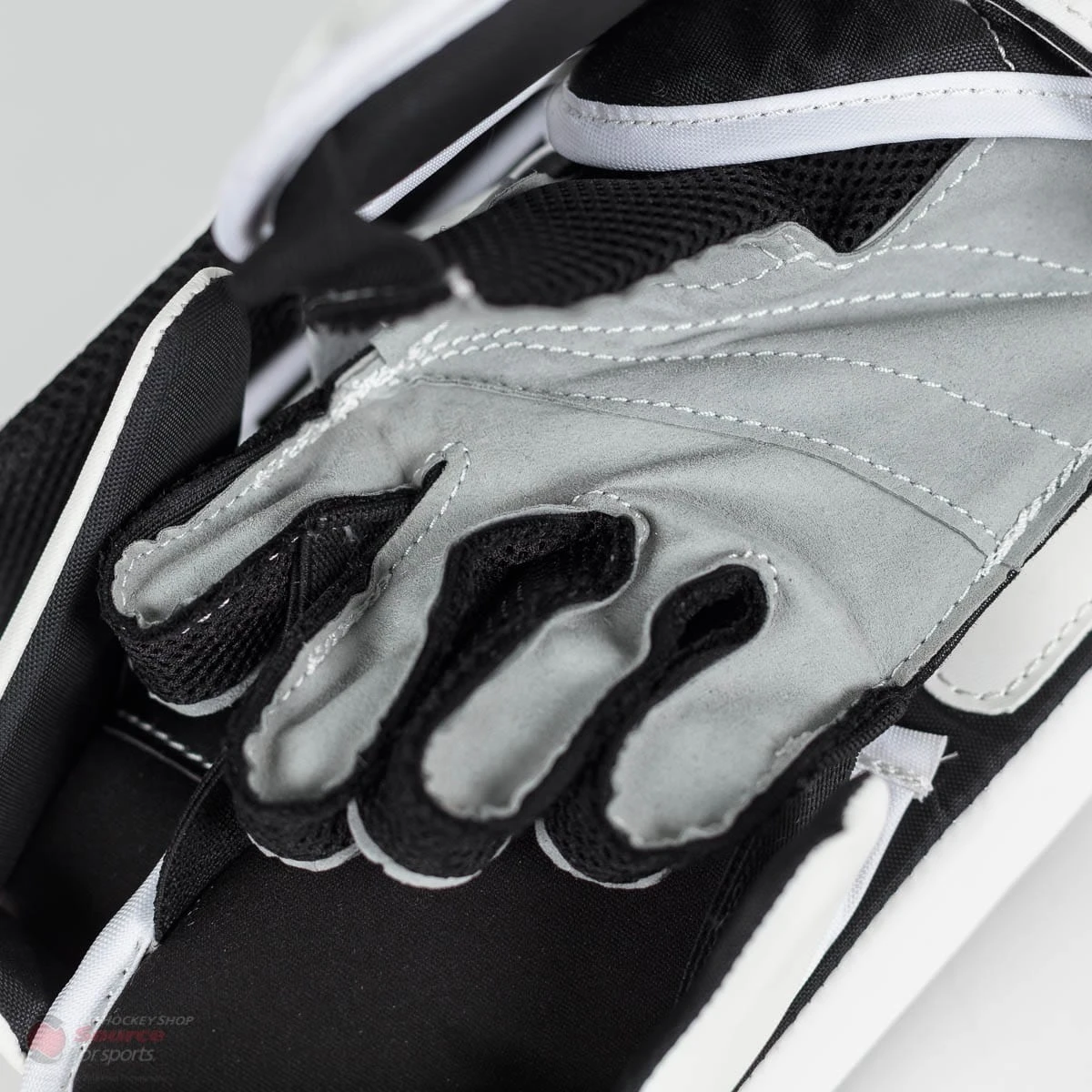 CCM Premier P2.5 Junior Goalie Blocker - Source Exclusive 6 CCM Premier P2.5 Junior Goalie Blocker - Source Exclusive - Image 4