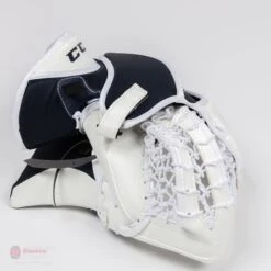 CCM Axis A1.5 Junior Goalie Catcher 23 CCM Axis A1.5 Junior Goalie Catcher -Hockey Equipment Store ccm catchers ccm axis a1 5 junior goalie catcher 13994168909890