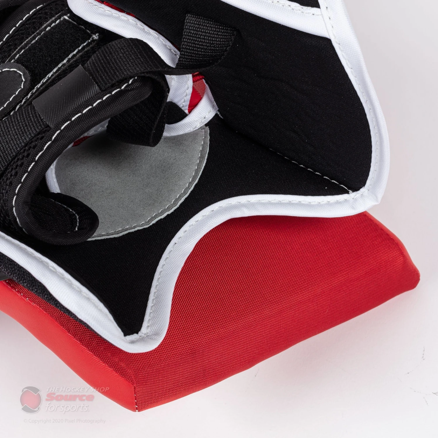 CCM Axis A1.9 Senior Goalie Catcher - Source Exclusive 13 CCM Axis A1.9 Senior Goalie Catcher - Source Exclusive - Image 11