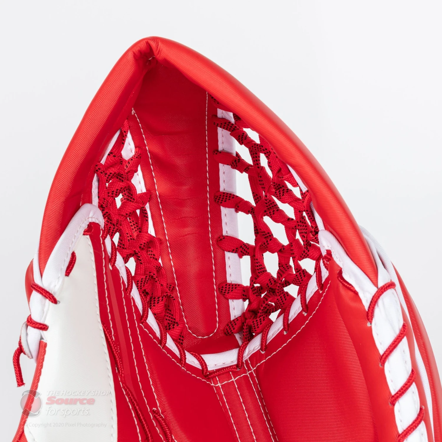 CCM Axis A1.9 Senior Goalie Catcher - Source Exclusive 5 CCM Axis A1.9 Senior Goalie Catcher - Source Exclusive - Image 3