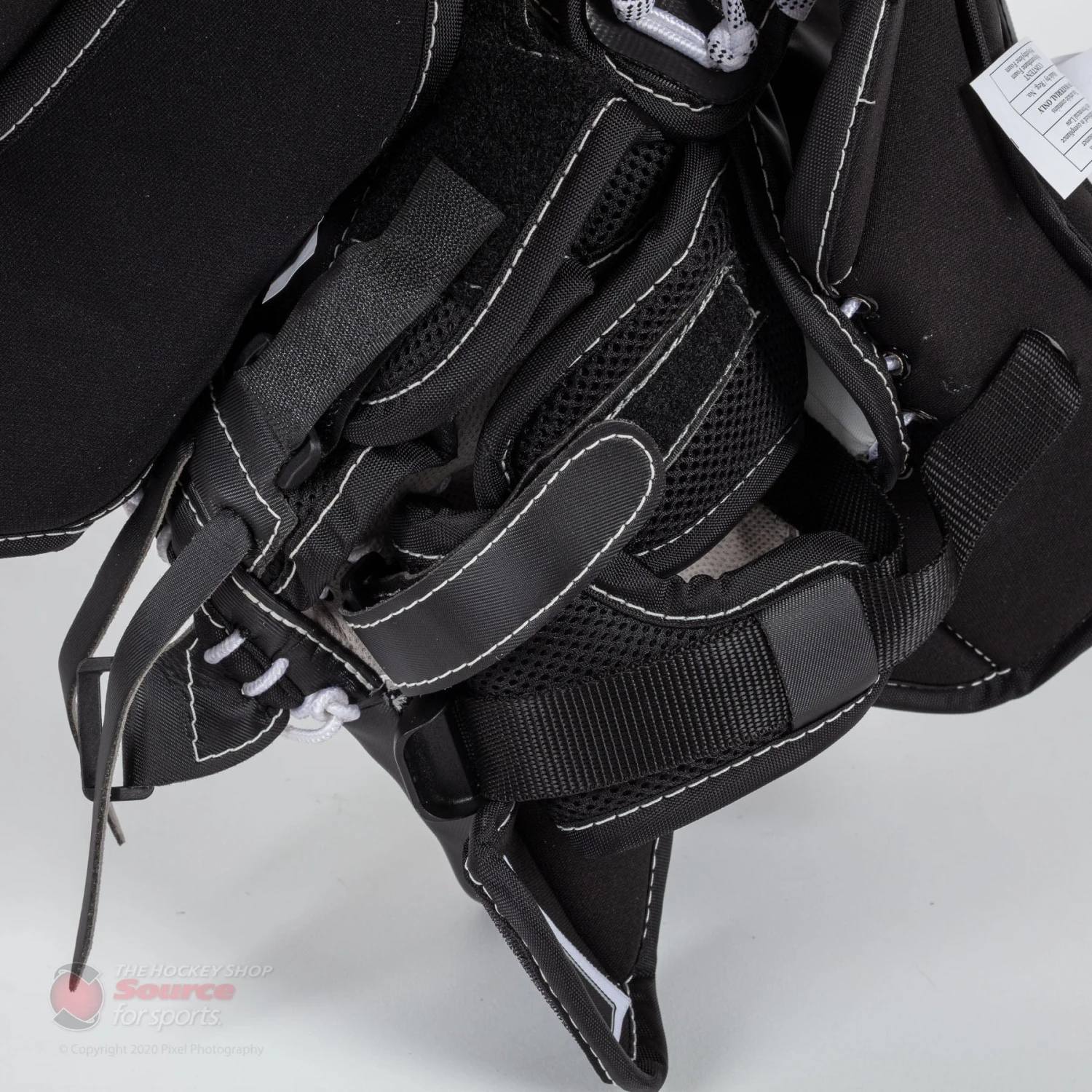 CCM Axis Senior Goalie Catcher - 580 Break Angle 12 CCM Axis Senior Goalie Catcher - 580 Break Angle - Image 10