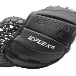 CCM Extreme Flex 5 Senior Goalie Catcher - 580 Break Angle -Hockey Equipment Store ccm catchers ccm extreme flex 5 senior goalie catcher 580 break angle 28808150515778