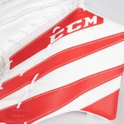 CCM Extreme Flex E5.5 Youth Goalie Catcher 17 CCM Extreme Flex E5.5 Youth Goalie Catcher -Hockey Equipment Store ccm catchers ccm extreme flex e5 5 youth goalie catcher 27972558979138