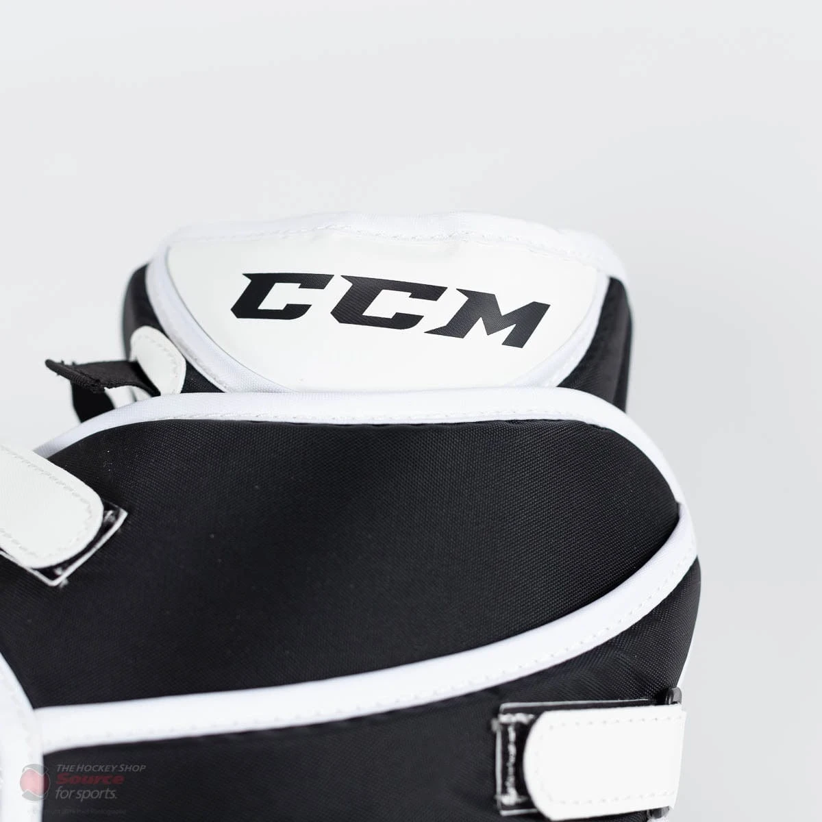 CCM Premier P2.5 Junior Goalie Catcher - Source Exclusive 10 CCM Premier P2.5 Junior Goalie Catcher - Source Exclusive - Image 8