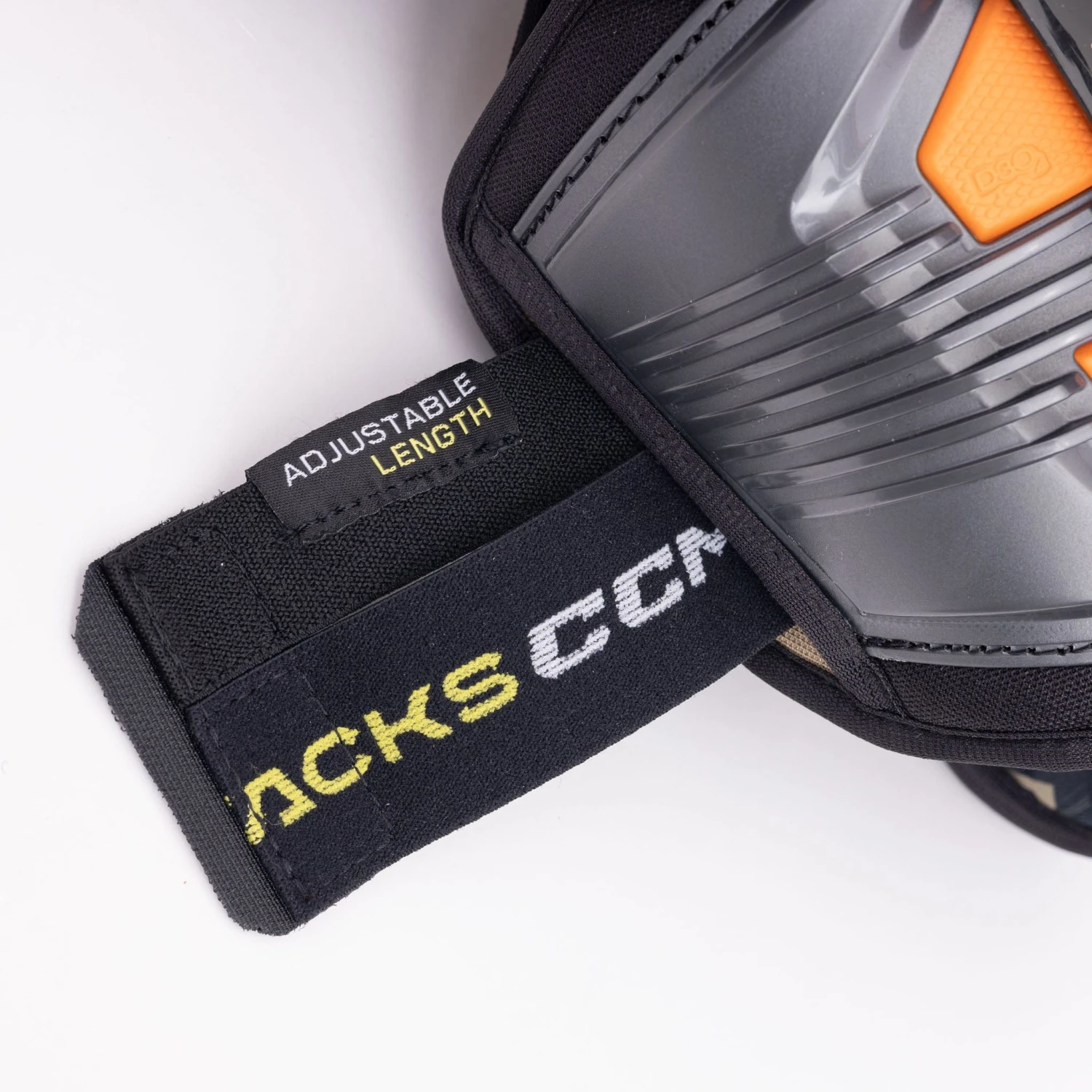CCM Tacks AS-V Pro Junior Hockey Shin Guards 10 CCM Tacks AS-V Pro Junior Hockey Shin Guards - Image 8