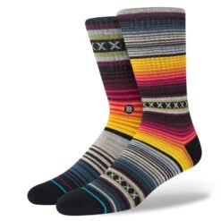 Stance Curren ST Crew Socks 14 Stance Curren ST Crew Socks -Hockey Equipment Store stance apparel socks lifestyle stance curren st crew socks burgundy m 30328590499906