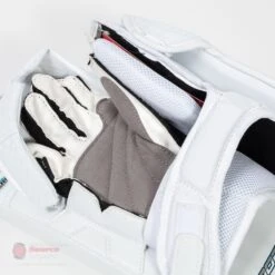 Vaughn Velocity V9 Pro Senior Goalie Blocker 18 Vaughn Velocity V9 Pro Senior Goalie Blocker -Hockey Equipment Store vaughn blockers vaughn velocity v9 pro senior goalie blocker 14509093748802