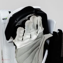 Vaughn Ventus SLR2 Pro Carbon Senior Goalie Blocker -Hockey Equipment Store vaughn blockers vaughn ventus slr2 pro carbon senior goalie blocker 5312867074114