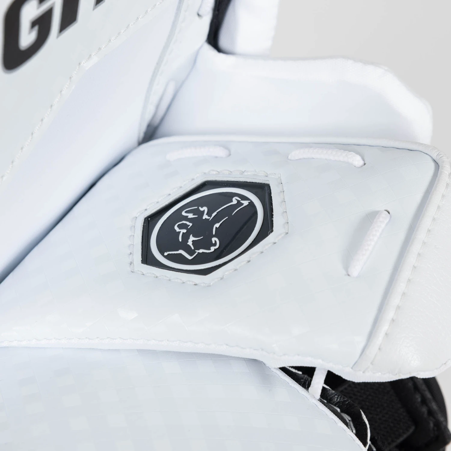 Vaughn Ventus SLR3 Pro Senior Goalie Blocker 12 Vaughn Ventus SLR3 Pro Senior Goalie Blocker - Image 10