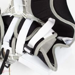 Vaughn Velocity Pro V Elite 2 Pro Carbon Senior Goalie Catcher -Hockey Equipment Store vaughn catchers vaughn velocity pro v elite 2 pro carbon senior goalie catcher 5670451675202