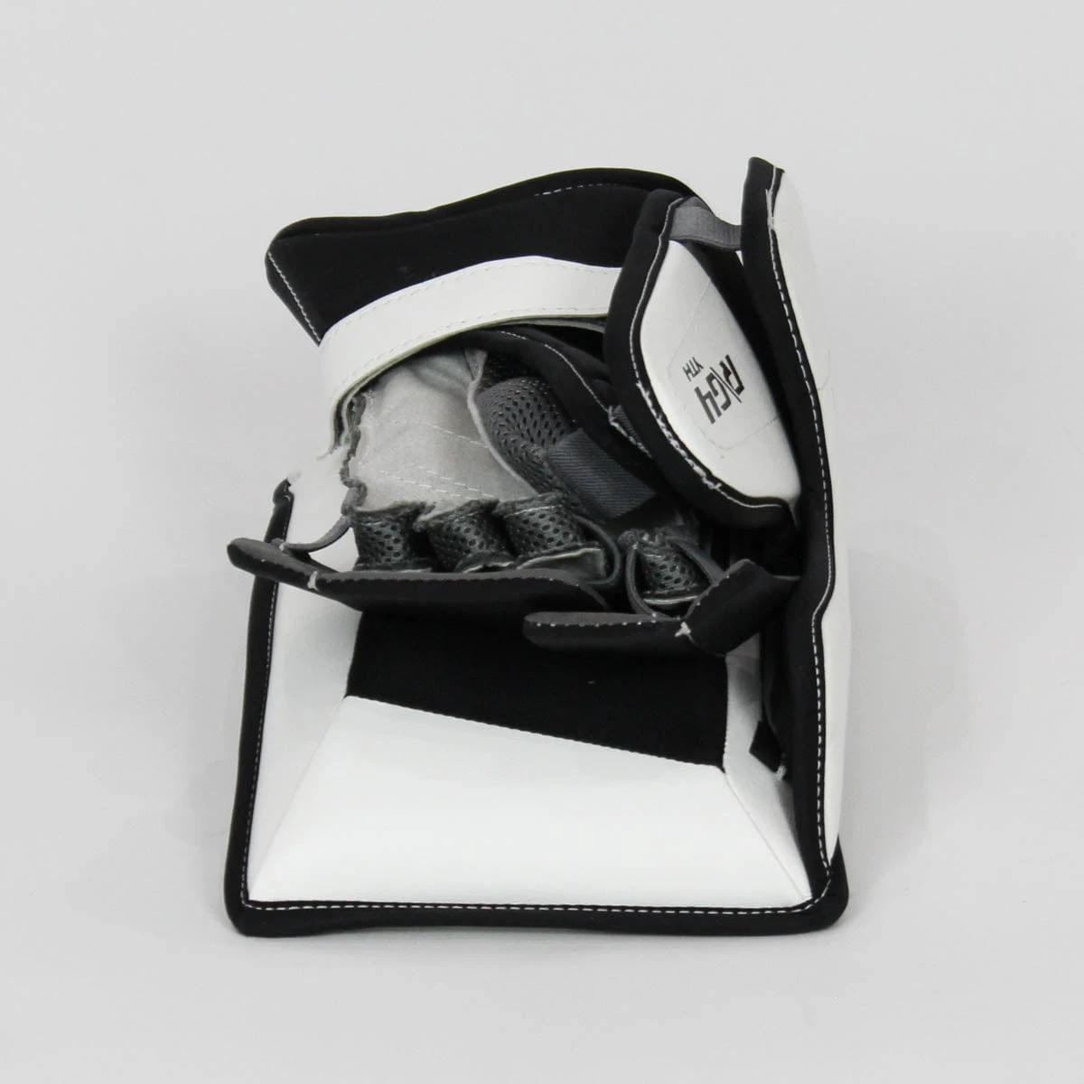 Warrior Ritual G4 Youth Goalie Blocker 7 Warrior Ritual G4 Youth Goalie Blocker - Image 5