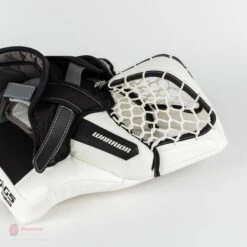 Warrior Ritual G5 SR+ Senior Goalie Catcher 18 Warrior Ritual G5 SR+ Senior Goalie Catcher -Hockey Equipment Store warrior catchers warrior ritual g5 sr senior goalie catcher 14050783035458