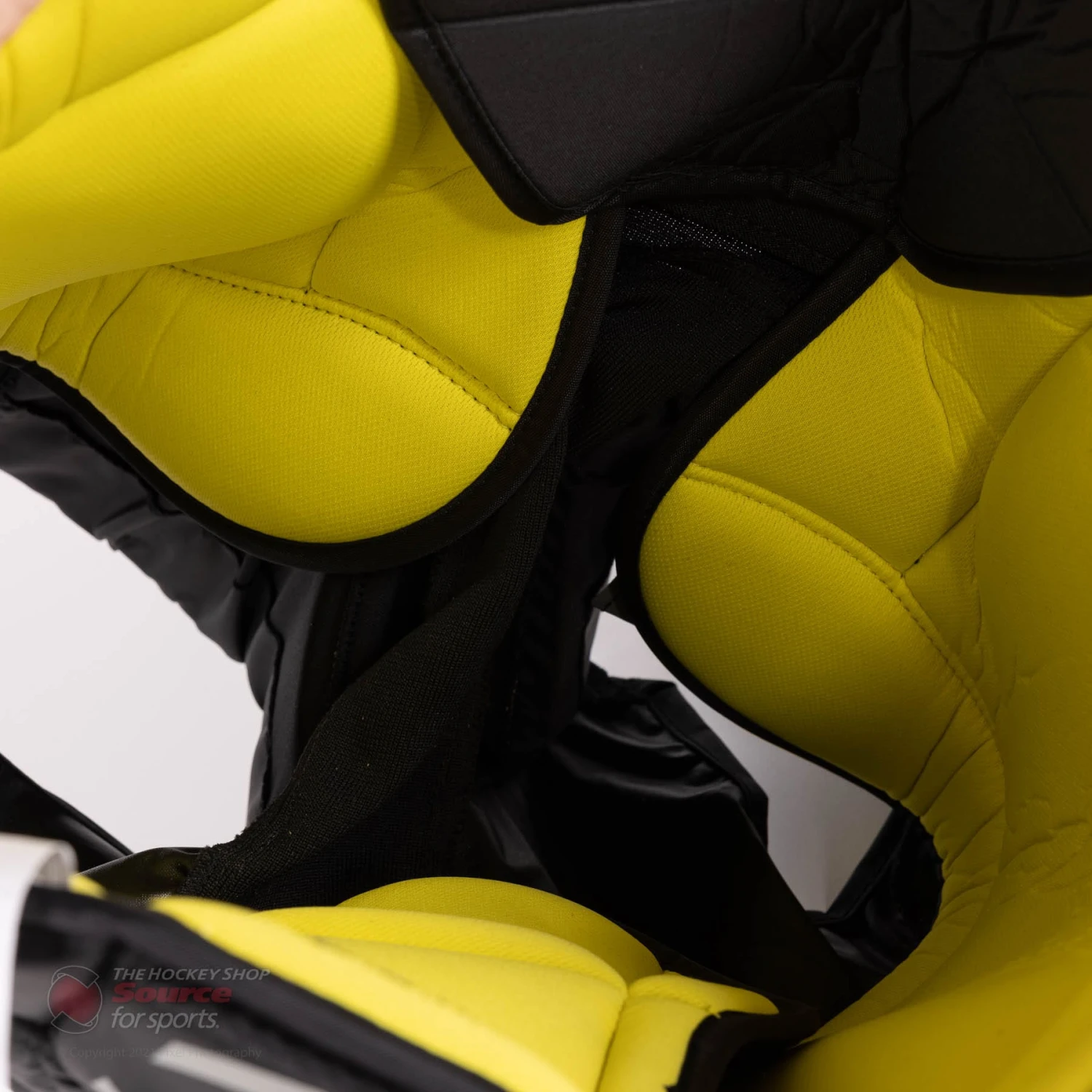 Warrior Ritual X3 E Intermediate Goalie Pants 14 Warrior Ritual X3 E Intermediate Goalie Pants - Image 12