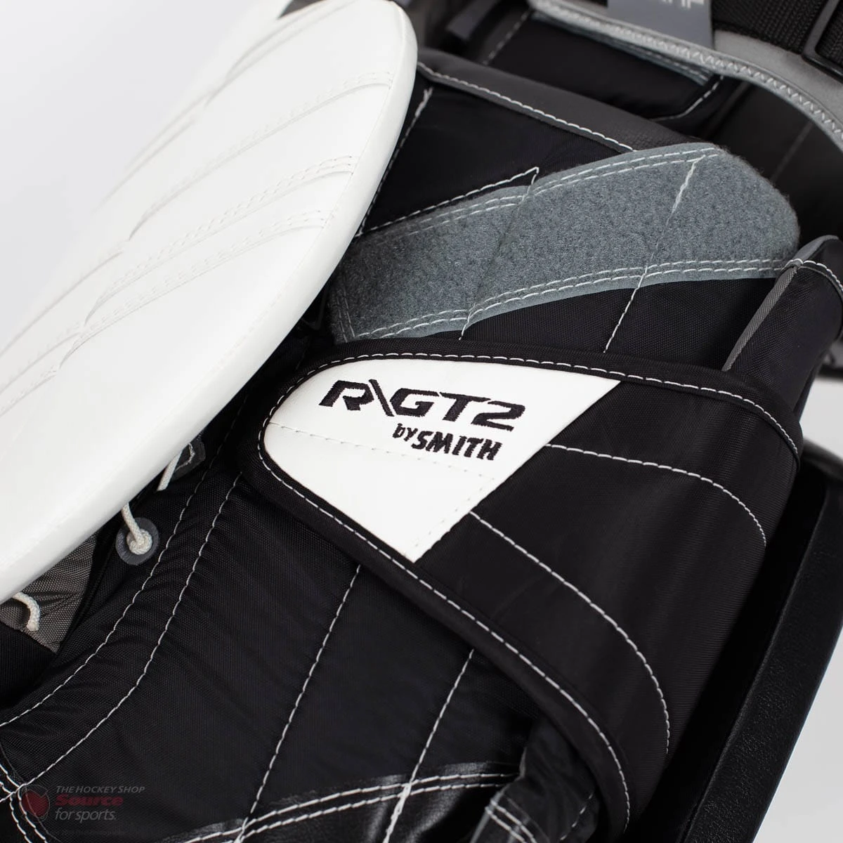 Warrior Ritual GT2 Intermediate Goalie Leg Pads 7 Warrior Ritual GT2 Intermediate Goalie Leg Pads - Image 5